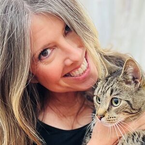 Meet your Posher, Julie